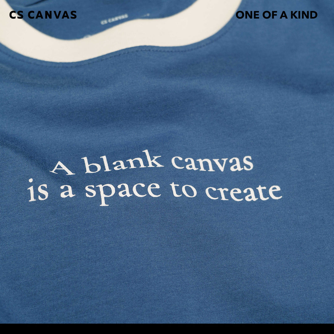 ONE OF A KIND เสื้อครอปสำหรับผู้หญิง A Blank Canvas